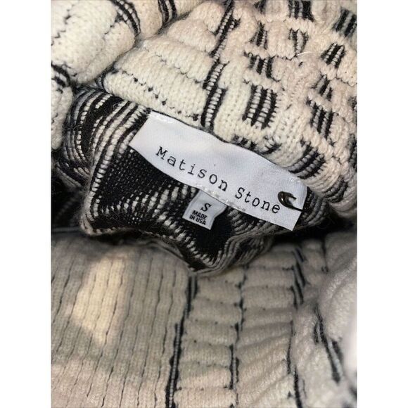 Matison Funnel Neck Sweater Small Cap Sleeve Minimalist Neutral Wool Blend - Picture 3 of 6